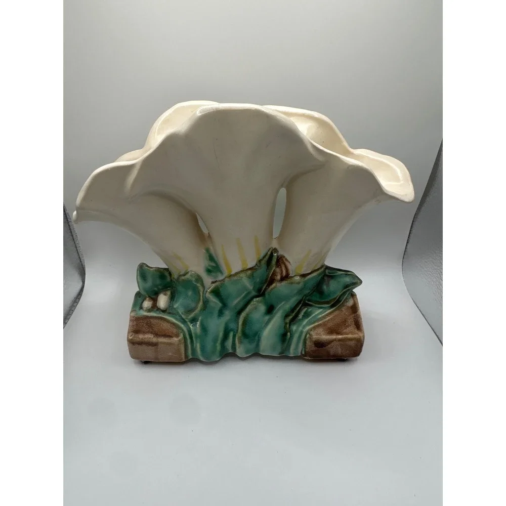 Vintage McCoy Pottery Calla Lily Triple Vase Hand Painted Cream Green 6.25in